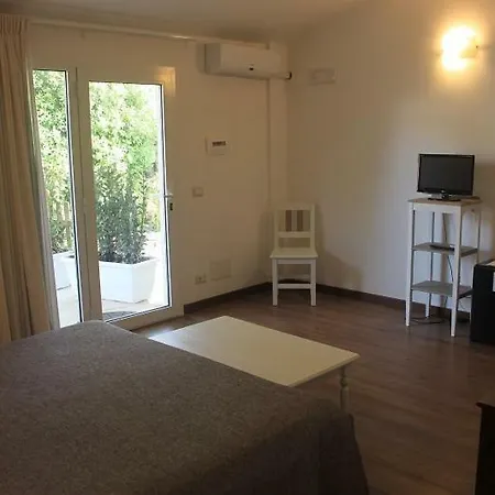 Mothuq Garden House 3*