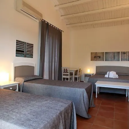 Mothuq Garden House לינה וארוחת בוקר 3*